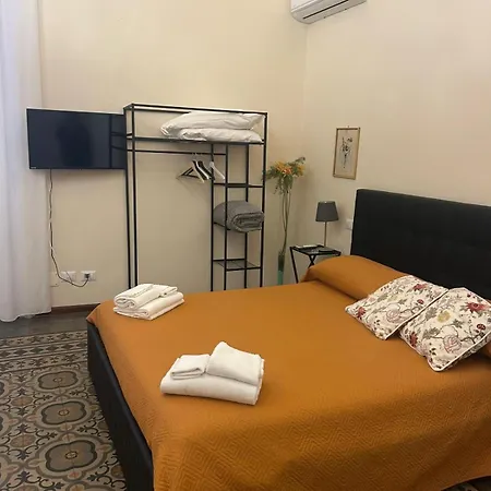 Lex 住宿加早餐酒店 卡塔尼亚